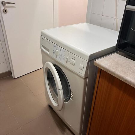 Cozy Apartment In Neos Kosmos Атина Екстериор снимка