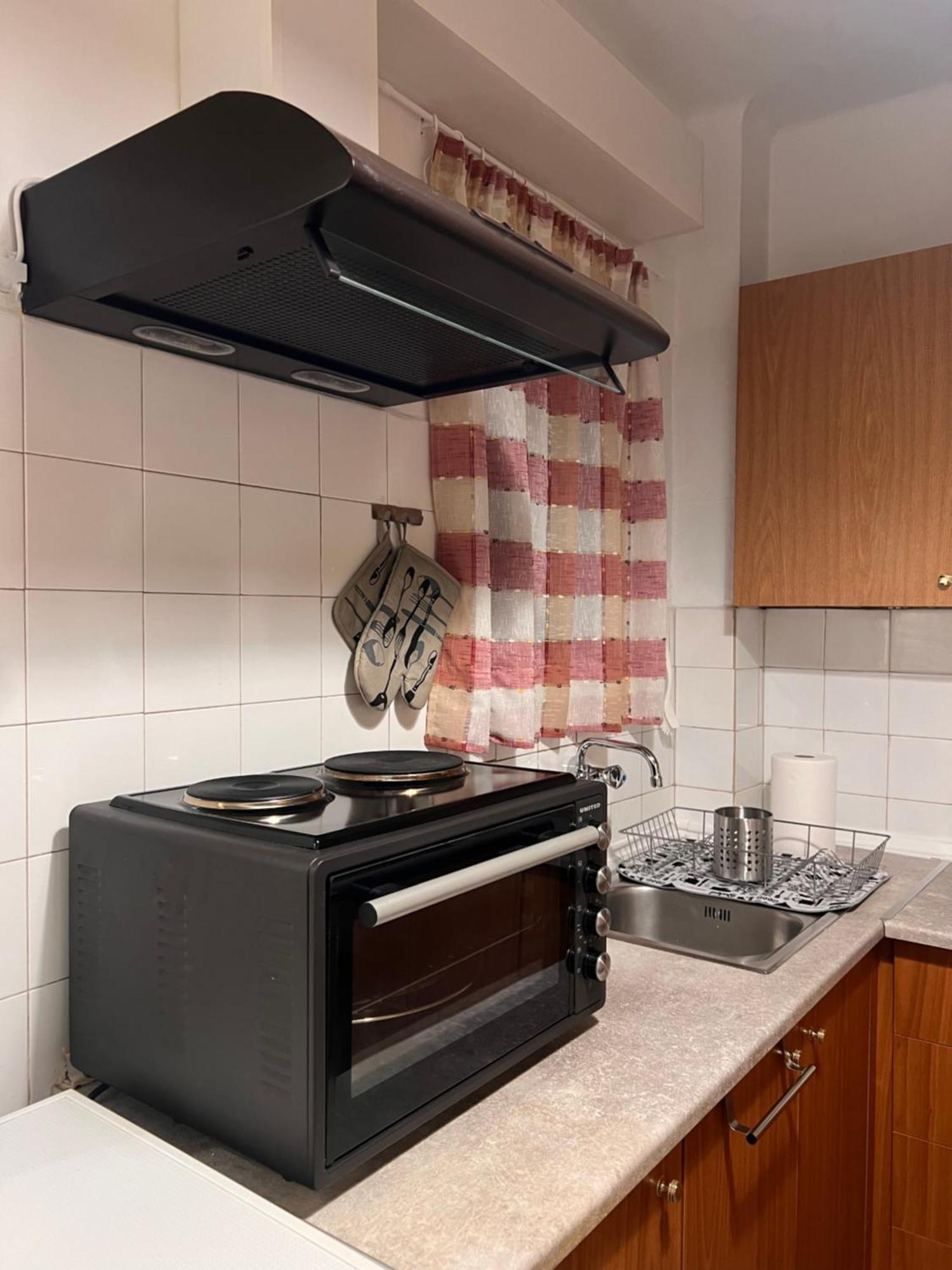 Cozy Apartment In Neos Kosmos Атина Екстериор снимка